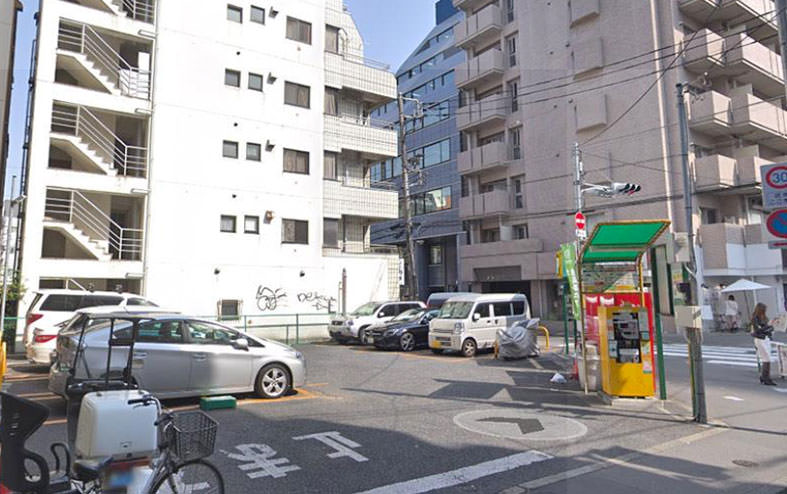 こちらのファミリーマートに到着されましたら、お電話ください