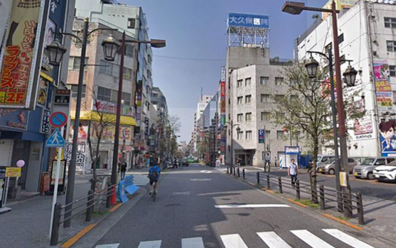 あと20~30mでファミリーマートに到着します。